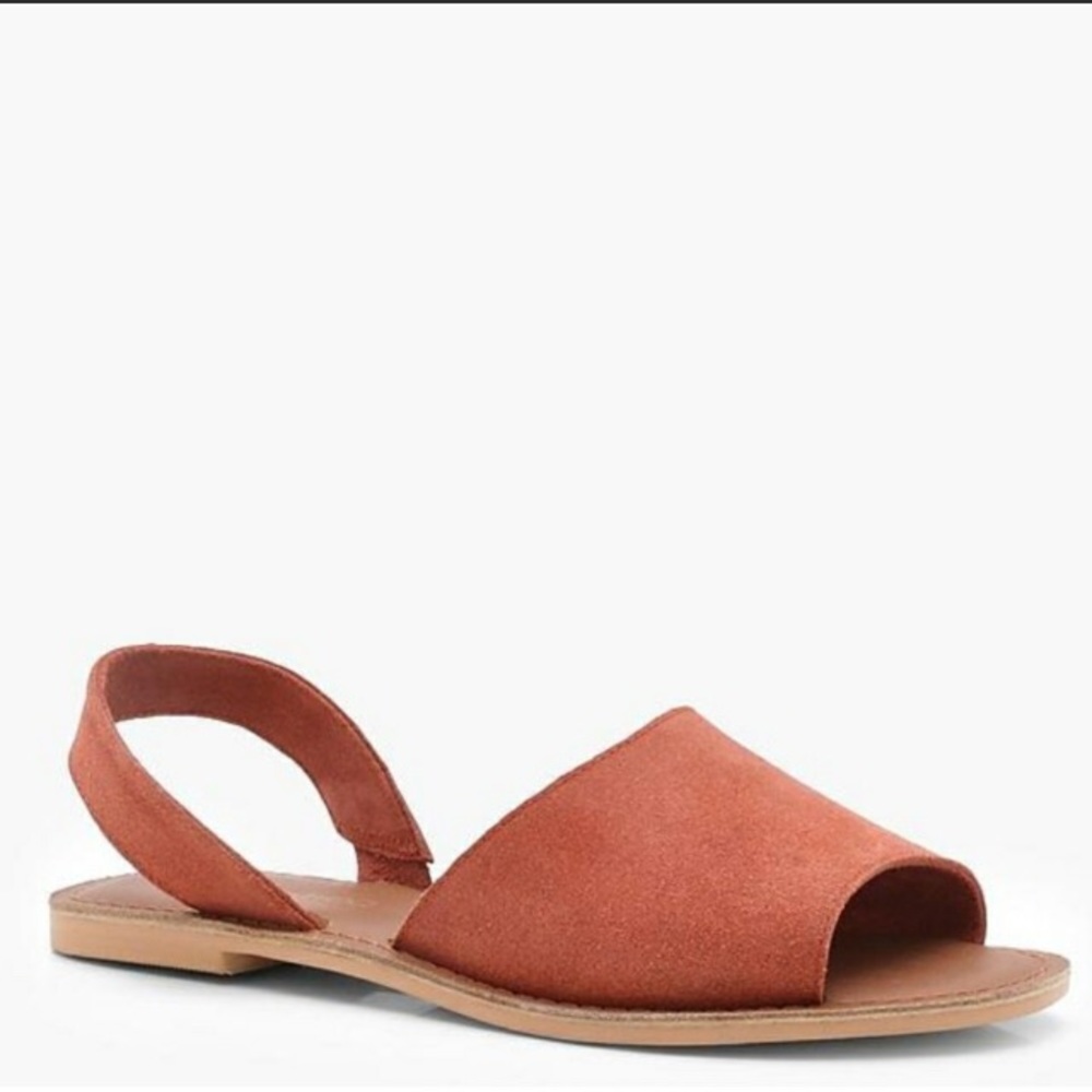 NIB Wide fit genuine suede sandal size 10